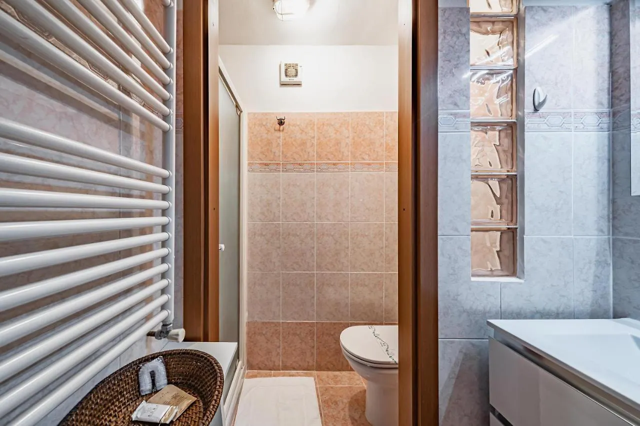 Apartment Milano, La Casetta Di Beatrice - By Host4U Italy
